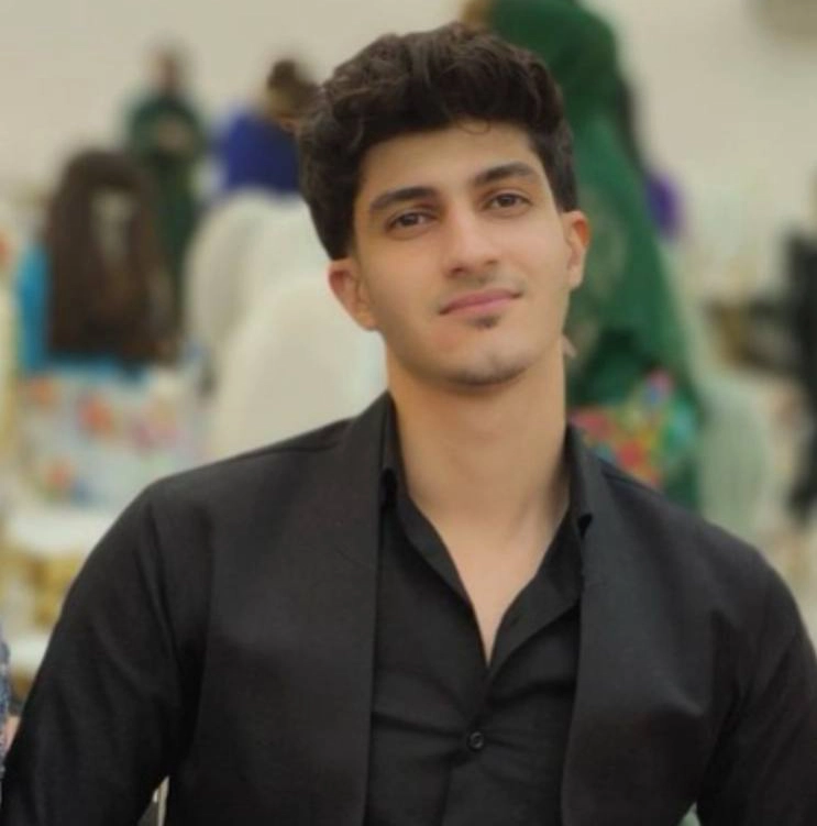 احسان احسنی